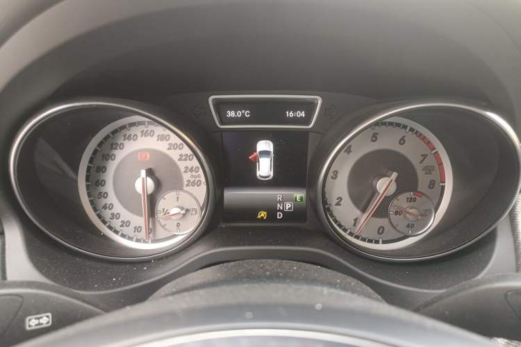 Used Mercedes-Benz GLA 2016 GLA 200 Fashion Model Instrument Cluster