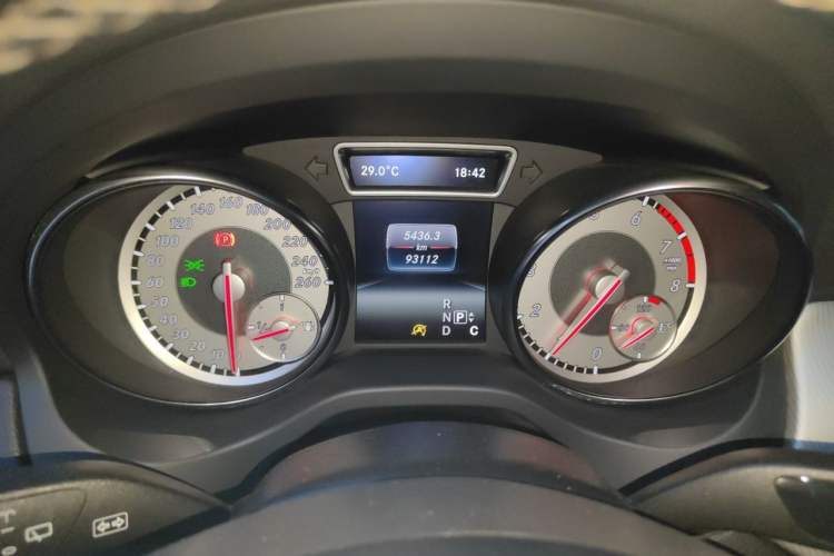 Used Mercedes-Benz GLA 2016 GLA 200 Fashion Model Instrument Cluster