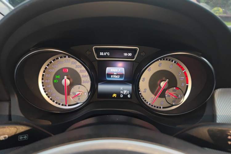 Used Mercedes-Benz GLA 2016 GLA 200 Sport Edition Instrument Cluster