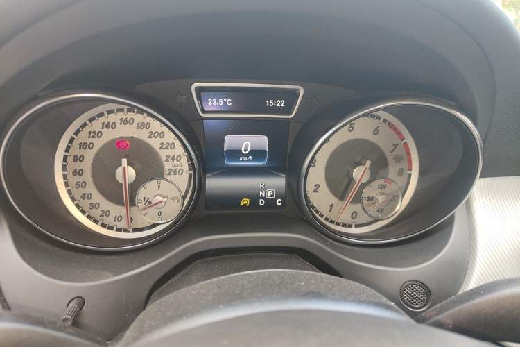 Used Mercedes-Benz GLA 2016 GLA 220 4MATIC Fashion Edition Instrument Cluster