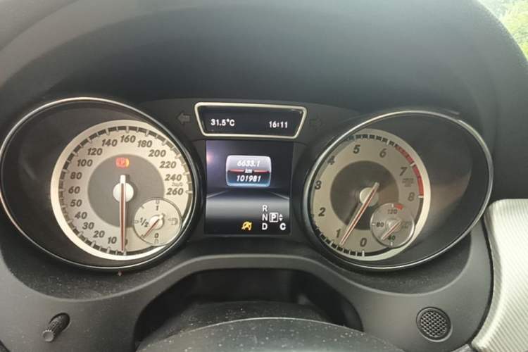 Used Mercedes-Benz GLA 2016 GLA 200 Fashion Model Instrument Cluster