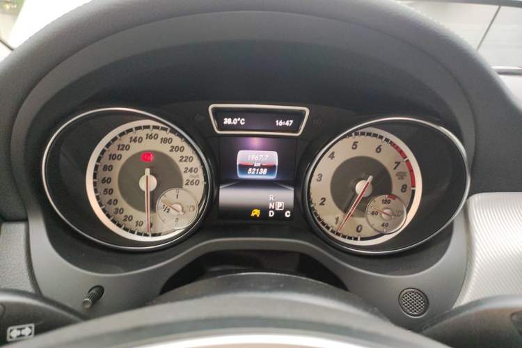 Used Mercedes-Benz GLA 2016 GLA 200 Fashion Model Instrument Cluster