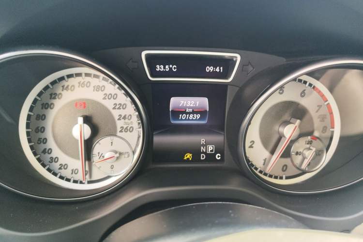 Used Mercedes-Benz GLA 2016 GLA 200 Fashion Model Instrument Cluster