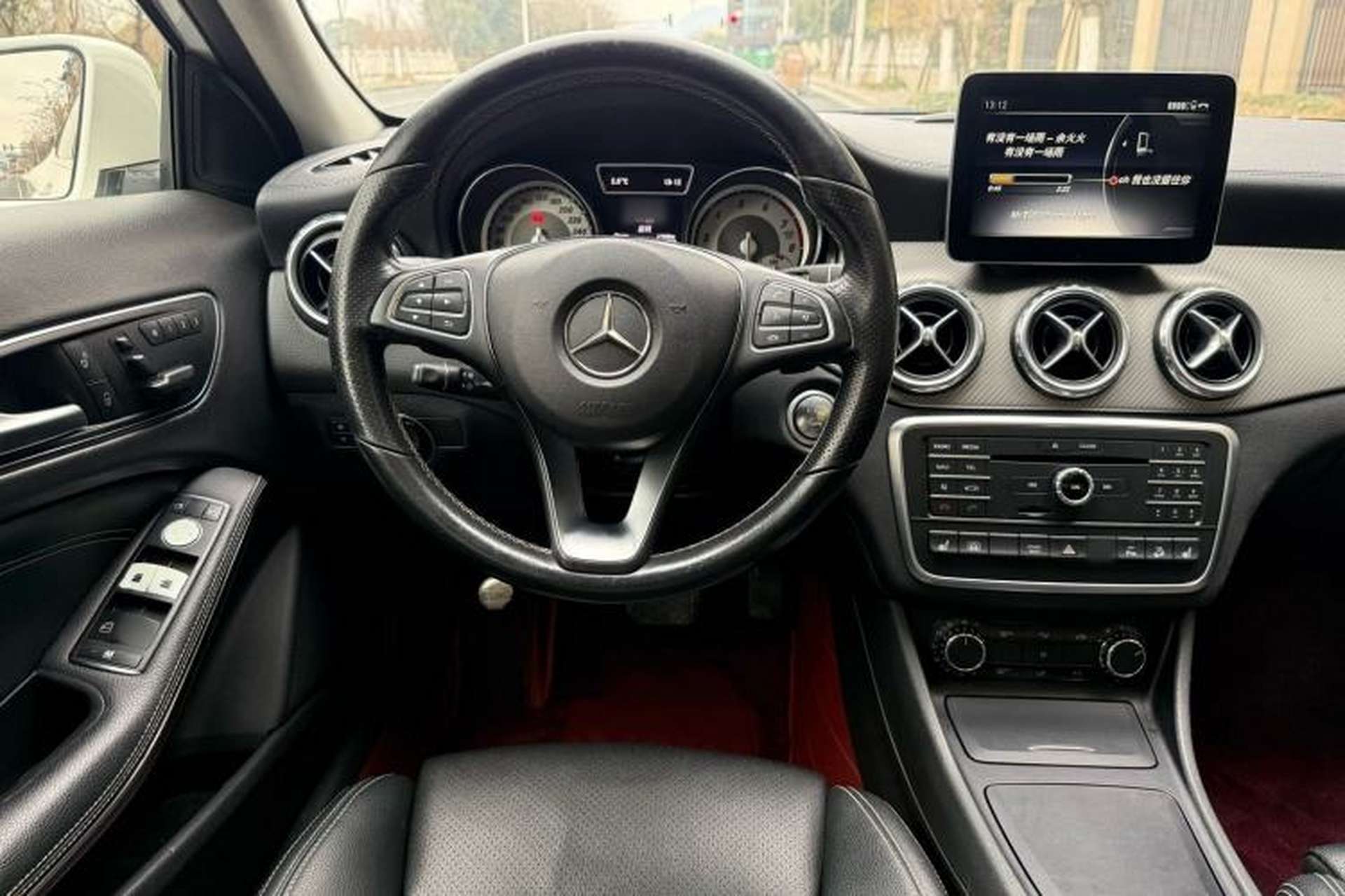 Used Mercedes-Benz GLA 2016 GLA 220 4MATIC Fashion Edition Interior 2