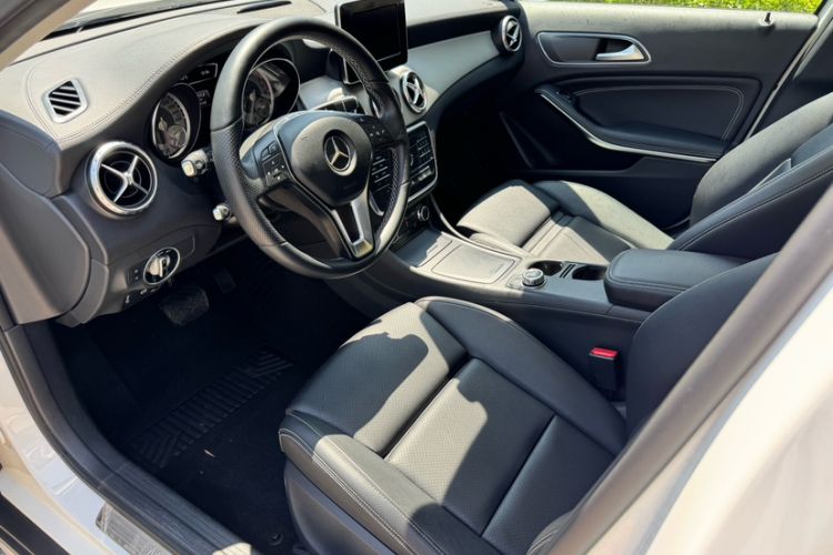 Used Mercedes-Benz GLA 2016 GLA 200 Fashion Model Interior 3