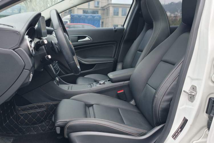 Used Mercedes-Benz GLA 2016 GLA 200 Fashion Model Interior 3