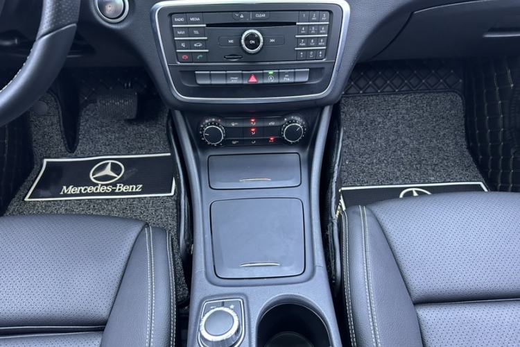 Used Mercedes-Benz GLA 2016 GLA 200 Fashion Model Interior 4