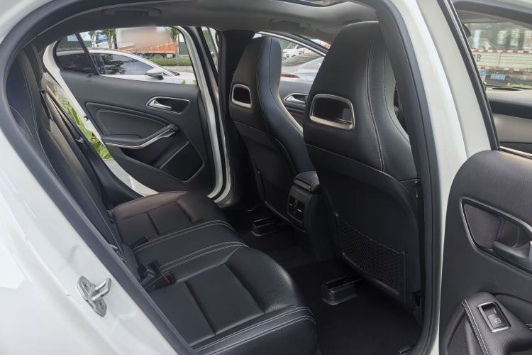 Used Mercedes-Benz GLA 2016 GLA 200 Fashion Model Interior 4