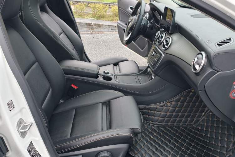 Used Mercedes-Benz GLA 2016 GLA 200 Fashion Model Interior 4