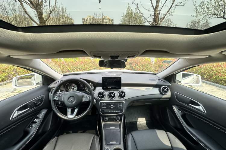 Used Mercedes-Benz GLA 2016 GLA 200 Fashion Model Interior 4