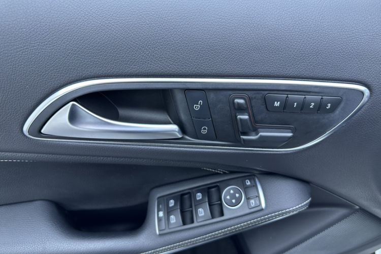 Used Mercedes-Benz GLA 2016 GLA 200 Fashion Model Interior 5