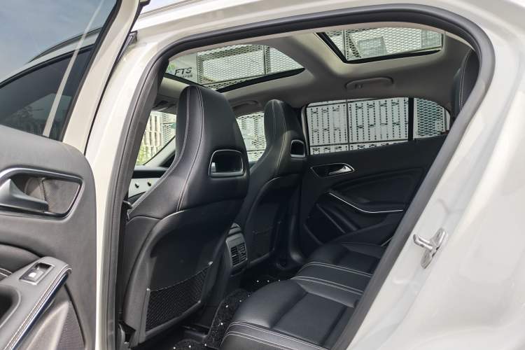 Used Mercedes-Benz GLA 2016 GLA 200 Fashion Model Interior 5