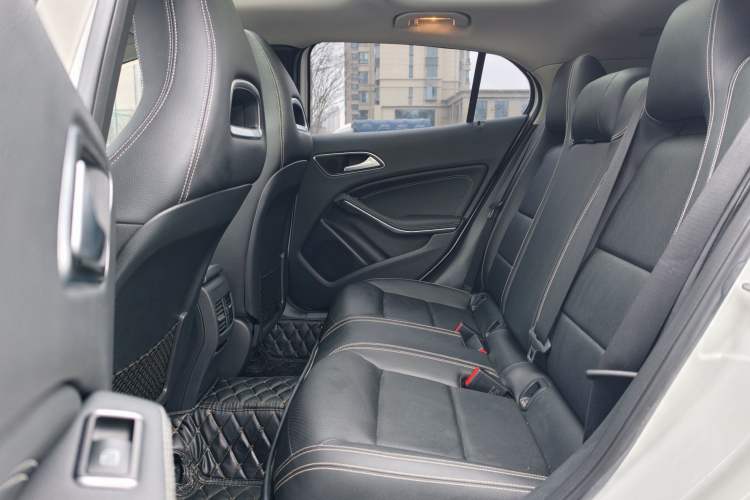 Used Mercedes-Benz GLA 2016 GLA 200 Fashion Model Interior 5
