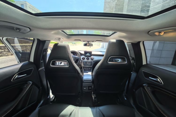 Used Mercedes-Benz GLA 2016 GLA 200 Sport Edition Interior 7