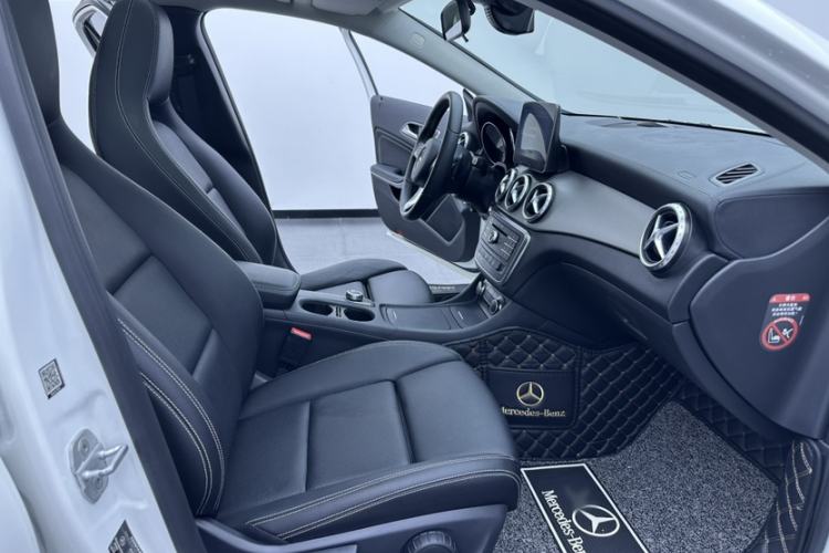 Used Mercedes-Benz GLA 2016 GLA 200 Fashion Model Interior 7