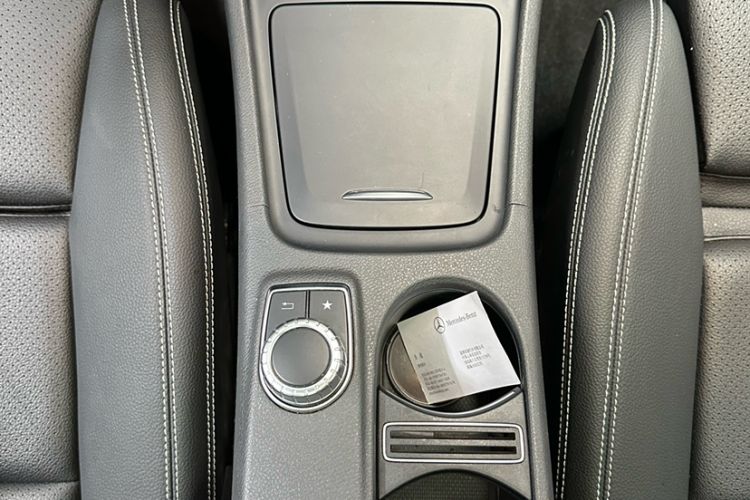 Used Mercedes-Benz GLA 2016 GLA 200 Sport Edition Interior 7