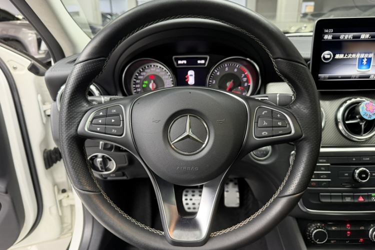 Used Mercedes-Benz GLA 2016 GLA 200 Fashion Model Interior 7