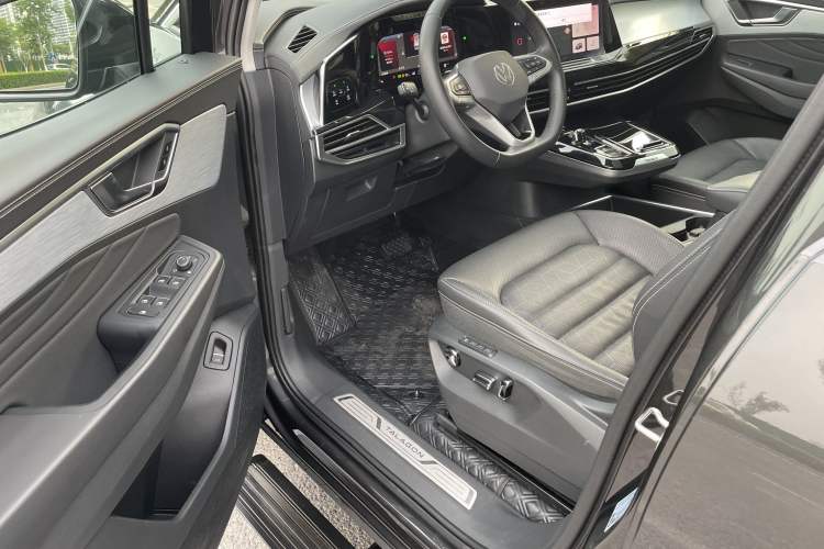 Used Mercedes-Benz GLA 2016 GLA 200 Sport Edition Interior 8