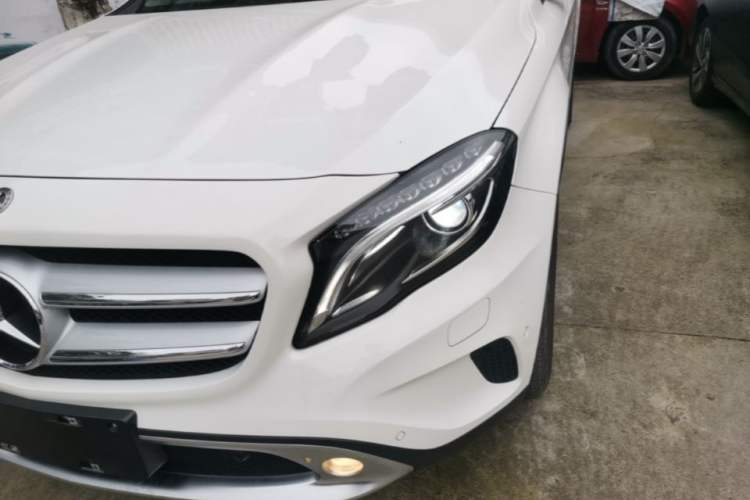 Used Mercedes-Benz GLA 2016 GLA 200 Fashion Model Left Front Headlight