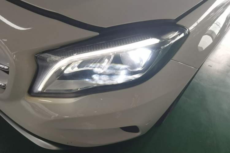 Used Mercedes-Benz GLA 2016 GLA 200 Sport Edition Left Front Headlight