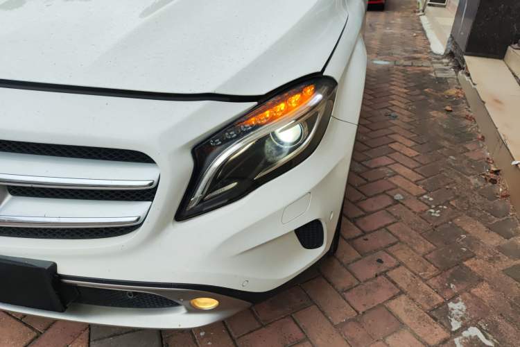Used Mercedes-Benz GLA 2016 GLA 200 Fashion Model Left Front Headlight