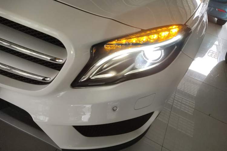Used Mercedes-Benz GLA 2016 GLA 200 Fashion Model Left Front Headlight
