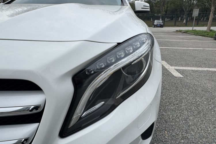 Used Mercedes-Benz GLA 2016 GLA 220 4MATIC Fashion Edition Left Front Headlight
