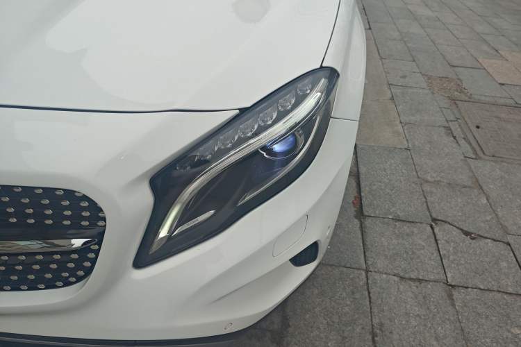 Used Mercedes-Benz GLA 2016 GLA 200 Fashion Model Left Front Headlight