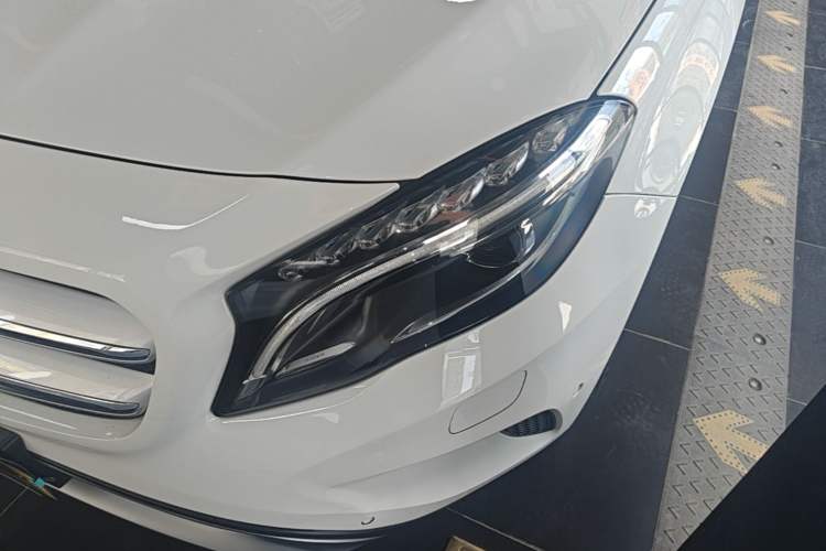 Used Mercedes-Benz GLA 2016 GLA 220 4MATIC Fashion Edition Left Front Headlight