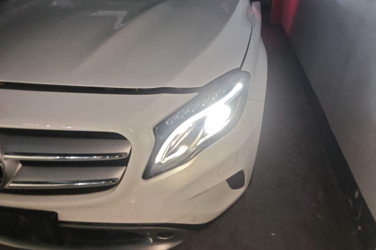 Used Mercedes-Benz GLA 2016 GLA 220 4MATIC Fashion Edition Left Front Headlight