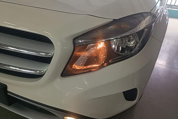 Used Mercedes-Benz GLA 2016 GLA 200 Sport Edition Left Front Headlight
