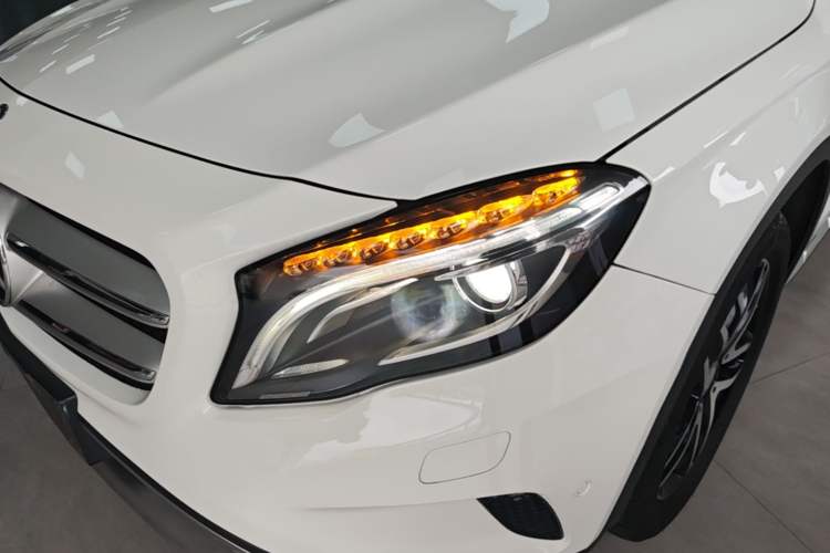 Used Mercedes-Benz GLA 2016 GLA 200 Fashion Model Left Front Headlight