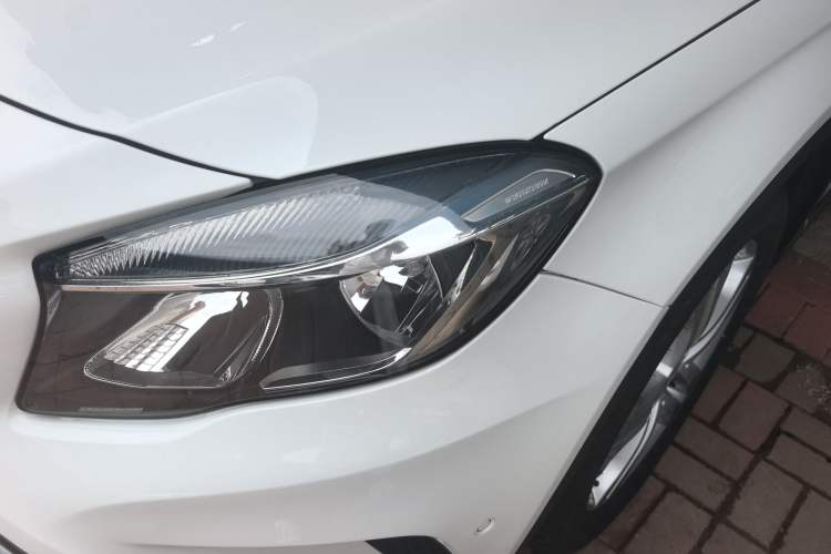 Used Mercedes-Benz GLA 2016 GLA 200 Sport Edition Left Front Headlight