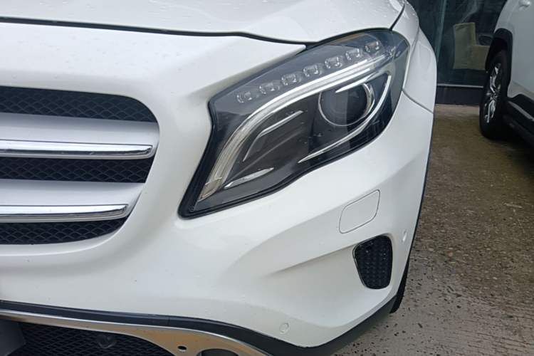 Used Mercedes-Benz GLA 2016 GLA 220 4MATIC Luxury Model Left Front Headlight