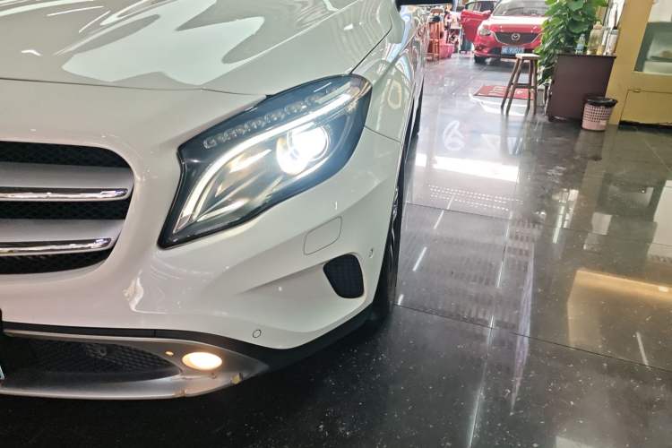Used Mercedes-Benz GLA 2016 GLA 220 4MATIC Fashion Edition Left Front Headlight