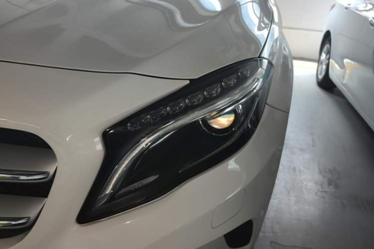 Used Mercedes-Benz GLA 2016 GLA 200 Fashion Model Left Front Headlight