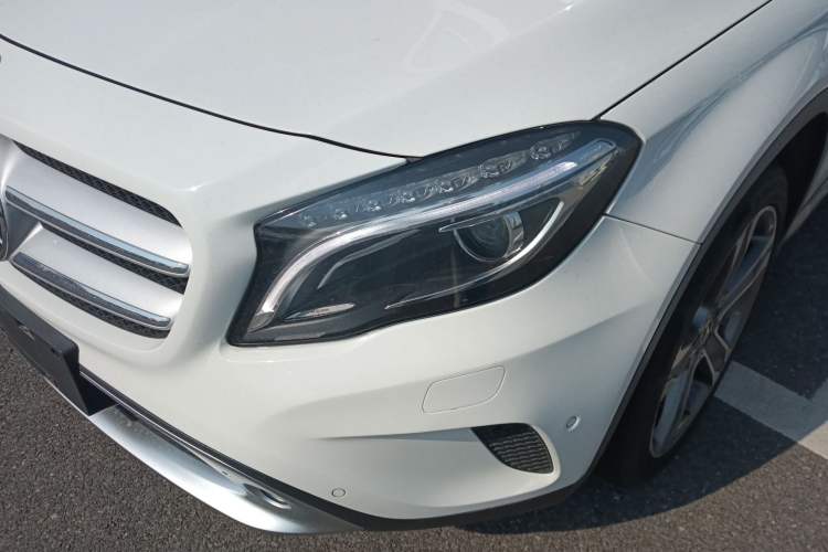 Used Mercedes-Benz GLA 2016 GLA 220 4MATIC Luxury Model Left Front Headlight