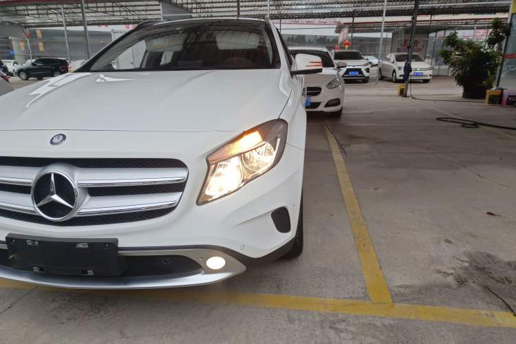 Used Mercedes-Benz GLA 2016 GLA 200 Sport Edition Left Front Headlight