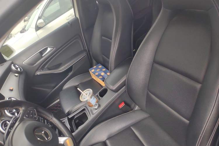 Used Mercedes-Benz GLA 2016 GLA 200 Fashion Model Left Front Seat
