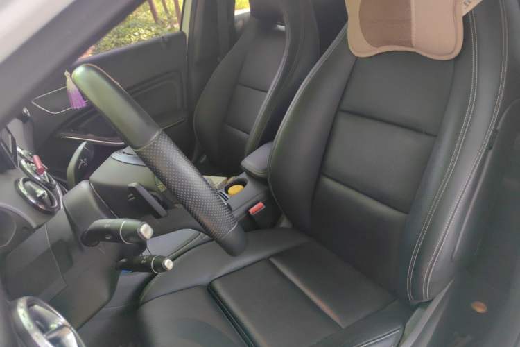 Used Mercedes-Benz GLA 2016 GLA 200 Sport Edition Left Front Seat