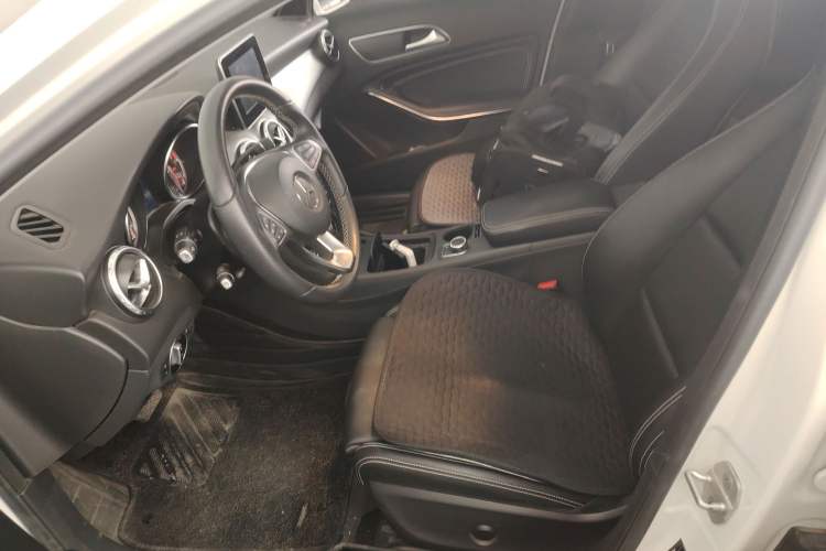 Used Mercedes-Benz GLA 2016 GLA 200 Sport Edition Left Front Seat