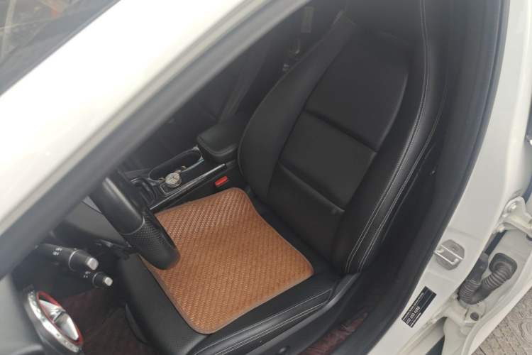 Used Mercedes-Benz GLA 2016 GLA 200 Sport Edition Left Front Seat