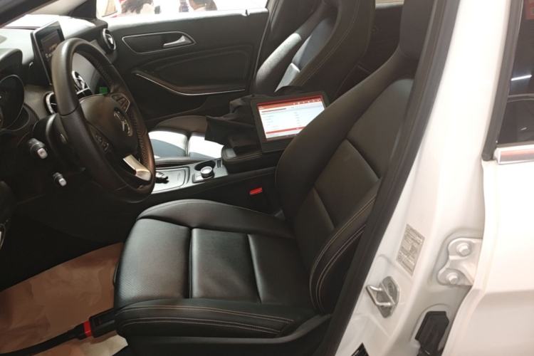 Used Mercedes-Benz GLA 2016 GLA 200 Sport Edition Left Front Seat