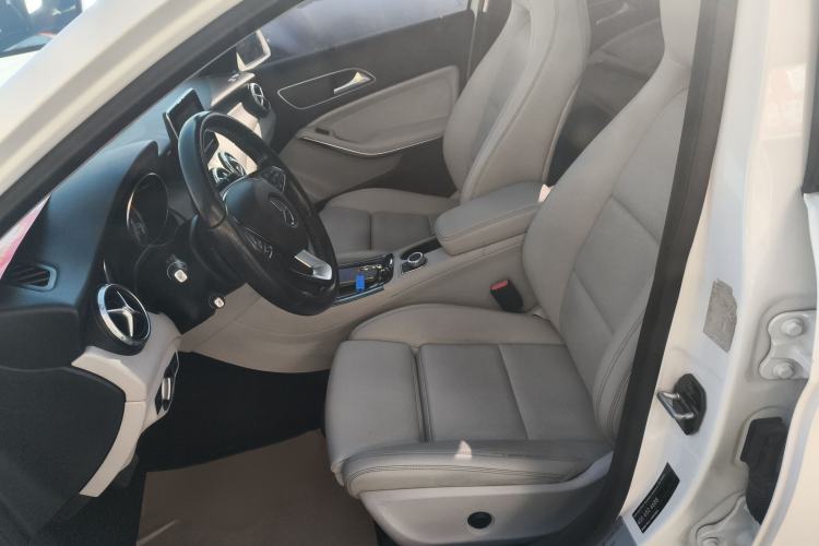 Used Mercedes-Benz GLA 2016 GLA 200 Sport Edition Left Front Seat