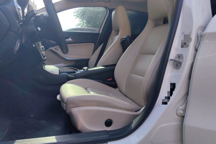 Used Mercedes-Benz GLA 2016 GLA 220 4MATIC Luxury Model Left Front Seat