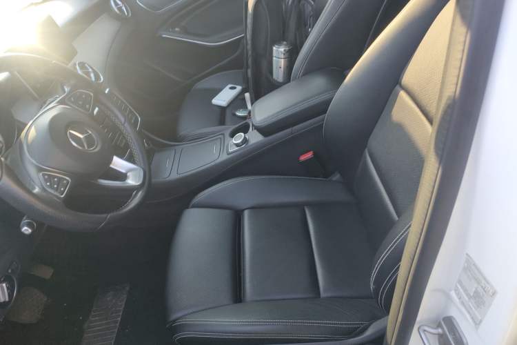 Used Mercedes-Benz GLA 2016 GLA 200 Sport Edition Left Front Seat