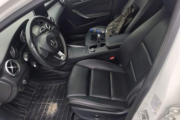 Used Mercedes-Benz GLA 2016 GLA 200 Sport Edition Left Front Seat