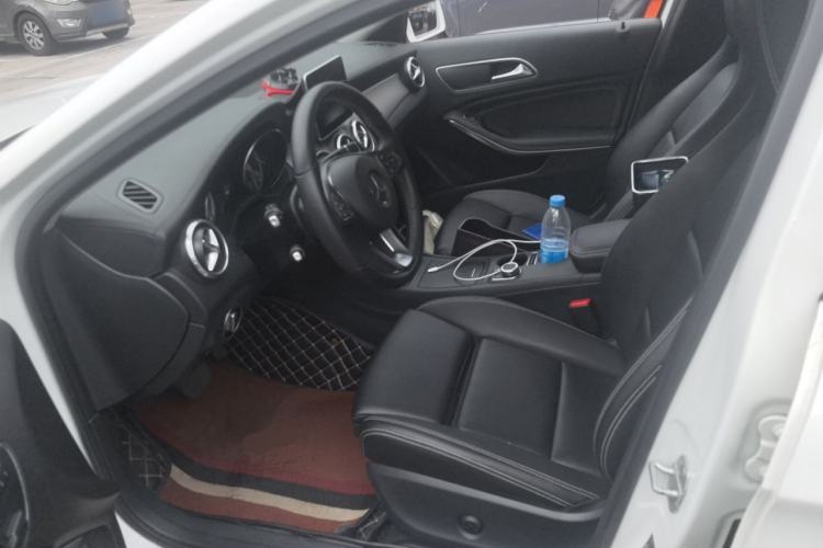 Used Mercedes-Benz GLA 2016 GLA 220 4MATIC Fashion Edition Left Front Seat