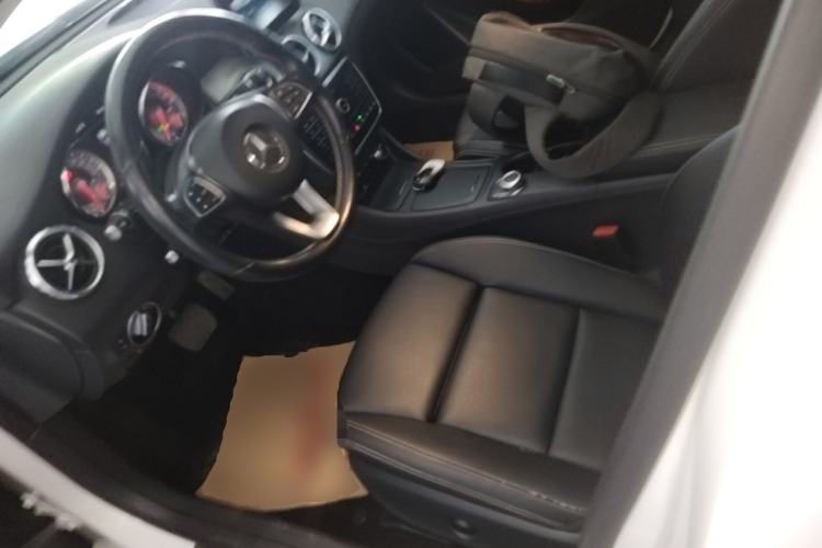 Used Mercedes-Benz GLA 2016 GLA 220 4MATIC Fashion Edition Left Front Seat