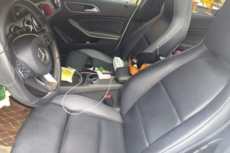 Used Mercedes-Benz GLA 2016 GLA 220 4MATIC Fashion Edition Left Front Seat